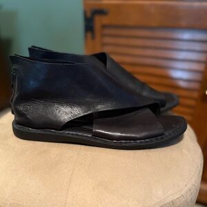 Women’s Born Sandals